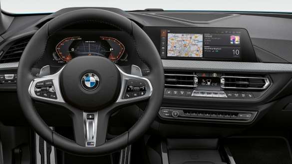 M Sportlenkung BMW 2er Gran Coupé F44 M Sportlenkung mit Servotronic BMW 2er Gran Coupé F44 Cockpit