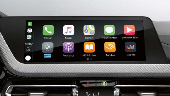 BMW M135i xDrive (F40) Smartphone Integration Der BMW M135i xDrive (F40) mit Smartphone Integration