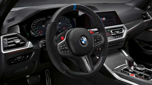 M Performance Lenkrad Pro BMW M4 Competition Cabrio mit M xDrive G83 2021 BMW M4 Competition Cabrio mit M xDrive G83 2021 M Performance Lenkrad Pro Innenraum Nahaufnahme