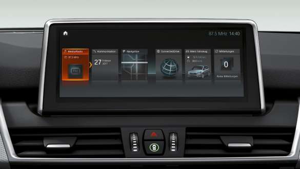 Touch Interface de la BMW Série 2 Gran Tourer Touch Interface Control Display de la BMW Série 2 Gran Tourer F46 2018 habitacle