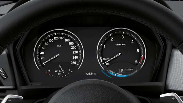 Combiné des instruments de la BMW Série 2 Gran Tourer Combiné des instruments de la BMW Série 2 Gran Tourer F46 2018 habitacle