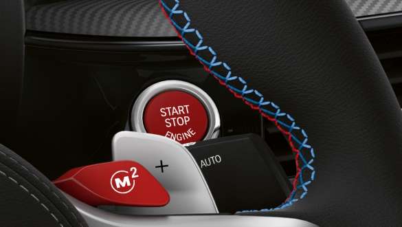Bouton Start/Stop rouge de la BMW M5 F90 2020 Bouton Start/Stop rouge de la BMW M5 F90 LCI restylage 2020, poste de conduite