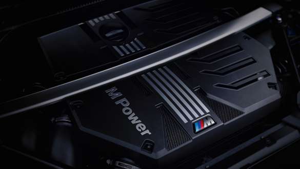 Moteur essence BMW M TwinPower Turbo BMW X4 M F98 LCI restylage 2021 Moteur 6 cylindres en ligne BMW M TwinPower Turbo BMW X4 M F98 LCI Facelift 2021 vue en gros plan