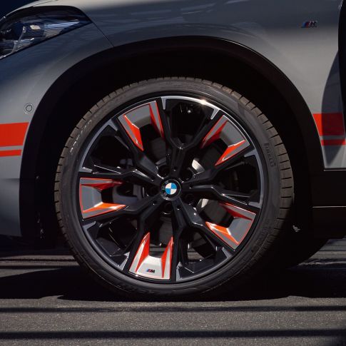 Jantes en alliage léger de la BMW X2 2017 F39 Jantes en alliage léger de la BMW X2 2018 F39 Galvanic Gold metallic