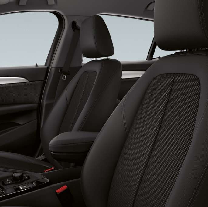 Équipement en cuir de la BMW X2 sDrive20i Modèle Advantage BMW X2 sDrive20i Modèle Advantage 2018 F39 intérieur équipement en cuir
