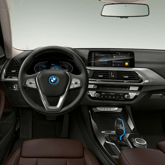 BMW iX3 G08, modèle « Impressive », poste de conduite BMW iX3 G08 2020, modèle « Impressive », poste de conduite et habitacle