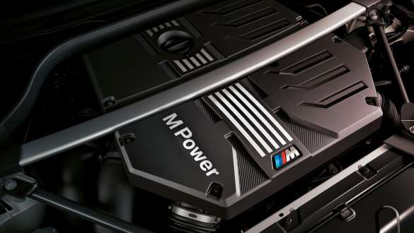 Motore benzina BMW M TwinPower Turbo a 6 cilindri in linea della BMW X3 M Competition F97 LCI 2021 BMW X3 M Competition F97 LCI Facelift 2021 BMW M Motore benzina TwinPower Turbo a 6 cilindri in linea Primo piano