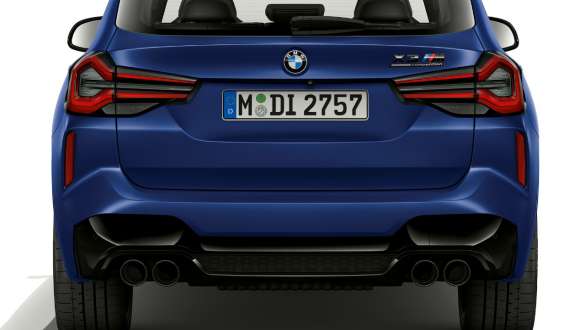 Design del posteriore BMW X3 M Competition F97 LCI Facelift 2021 BMW X3 M Competition F97 LCI Facelift 2021 Frozen Marina Bay Blue metallizzato Design del posteriore Vista posteriore