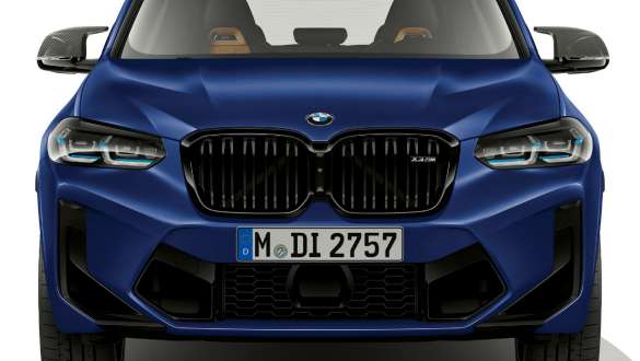 Design del frontale BMW X3 M Competition F97 LCI Facelift 2021 BMW X3 M Competition F97 LCI Facelift 2021 Frozen Marina Bay Blue metallizzato Design dell’anteriore Vista anteriore