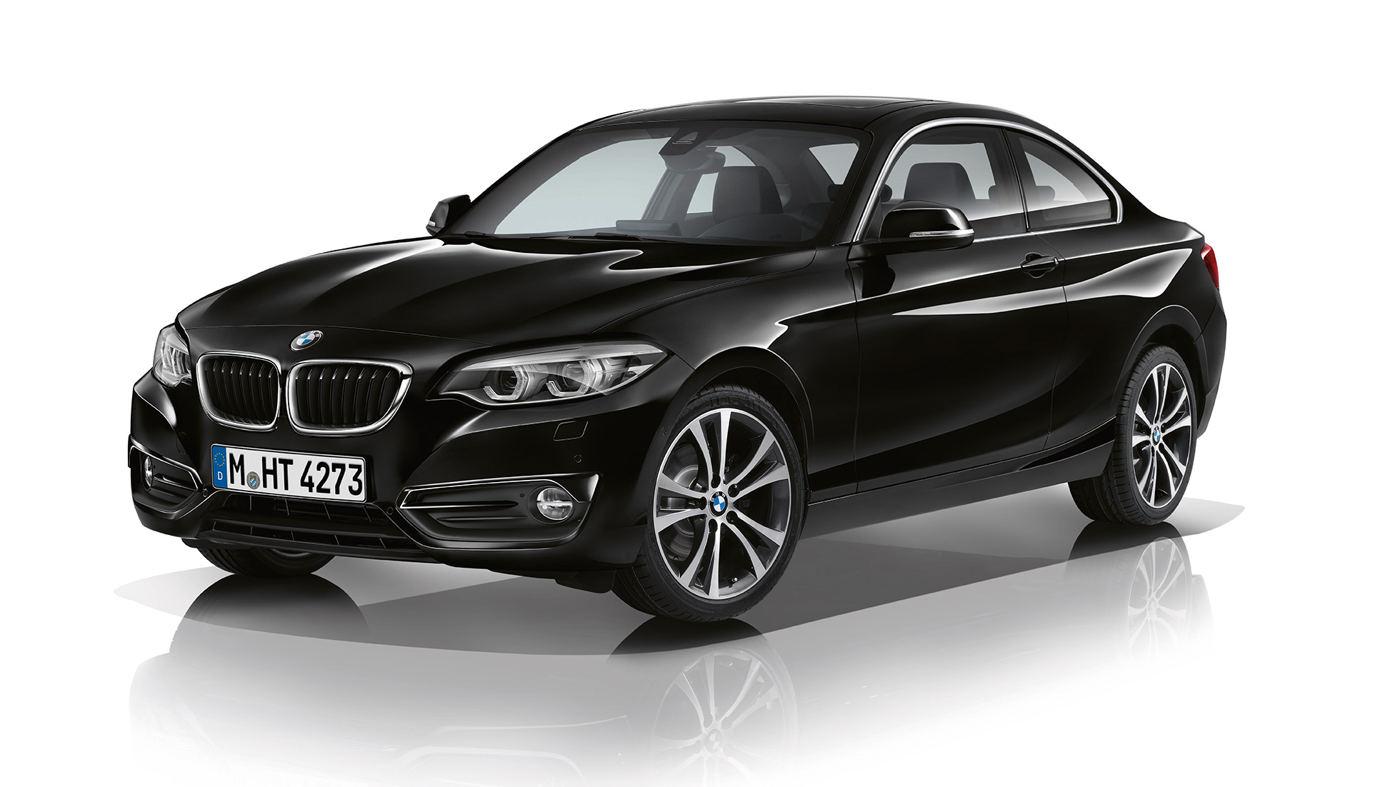 BMW Serie 2 Coupé, modello Sport Line, ripresa frontale a tre quarti BMW Serie 2 Coupé, modello Sport Line, ripresa frontale a tre quarti