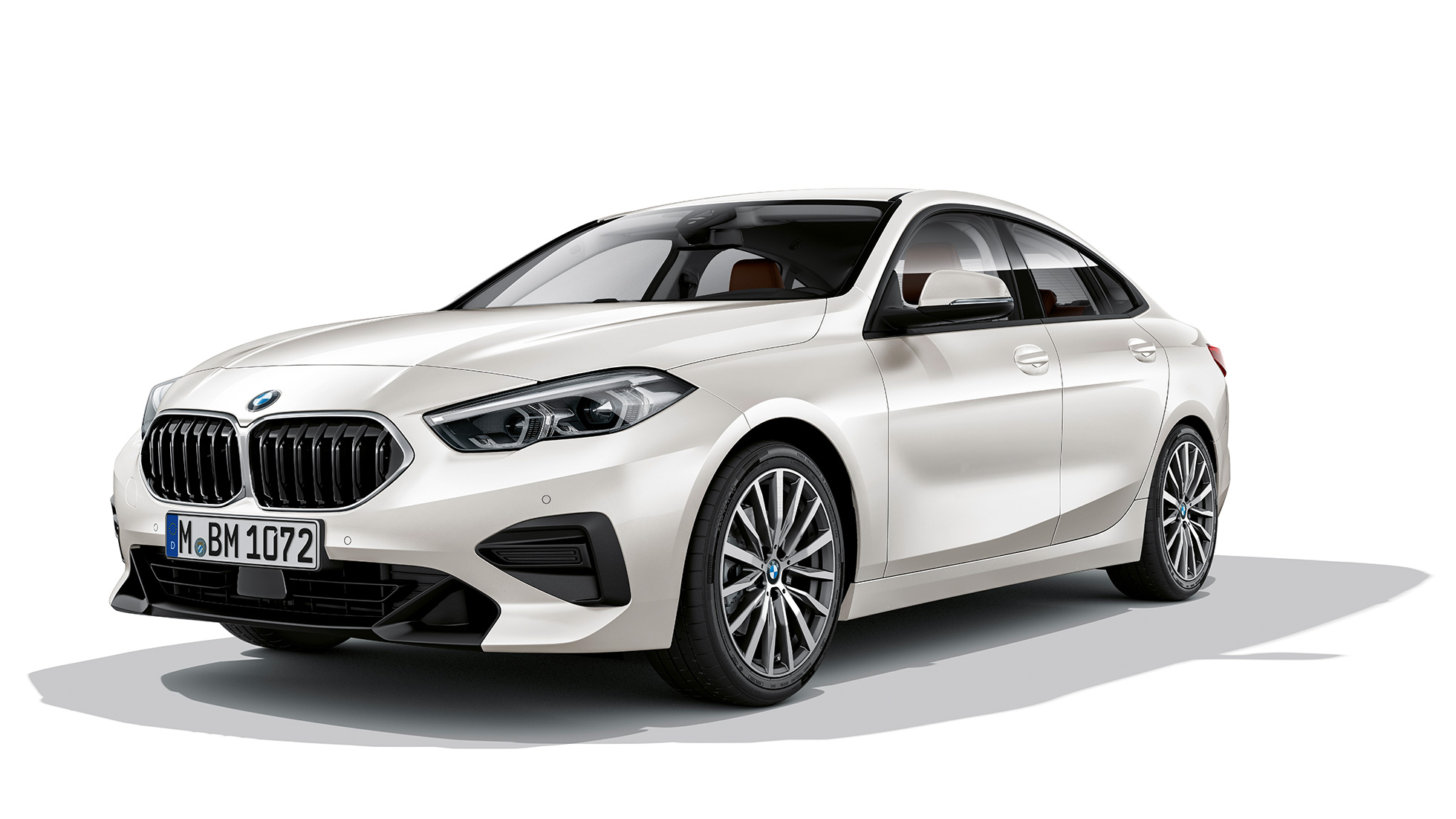 Naseaux BMW BMW Série 2 Gran Coupé Modèle Advantage Naseaux BMW BMW Série 2 Gran Coupé Modèle Advantage Mineralweiss F44, vue de trois quarts face
