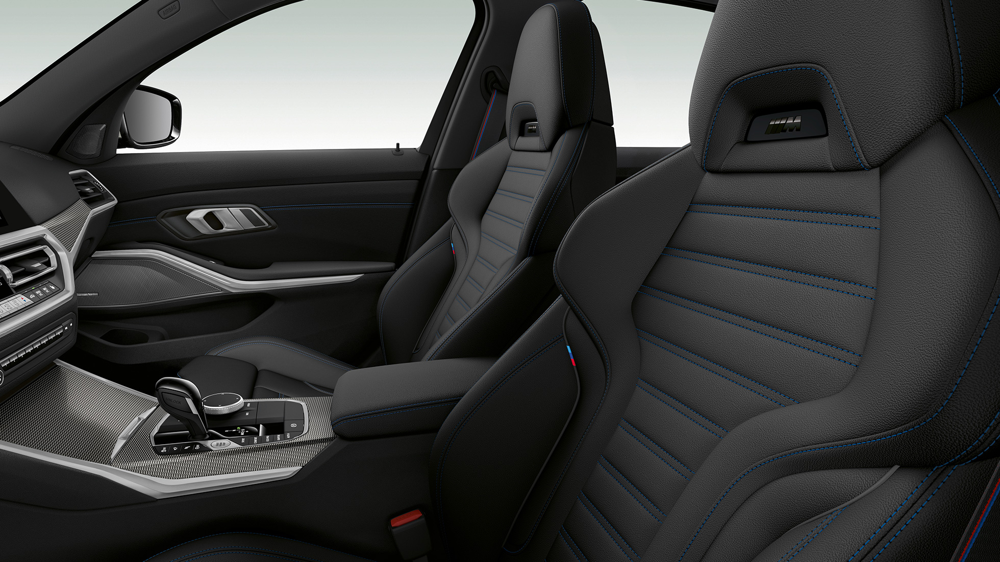 BMW 3er Limousine, Modell M Sport Vordersitze. Seitliche Nahaufnahme der Vordersitze der BMW 3er Limousine mit der Ausstattung des Modells M Sport.