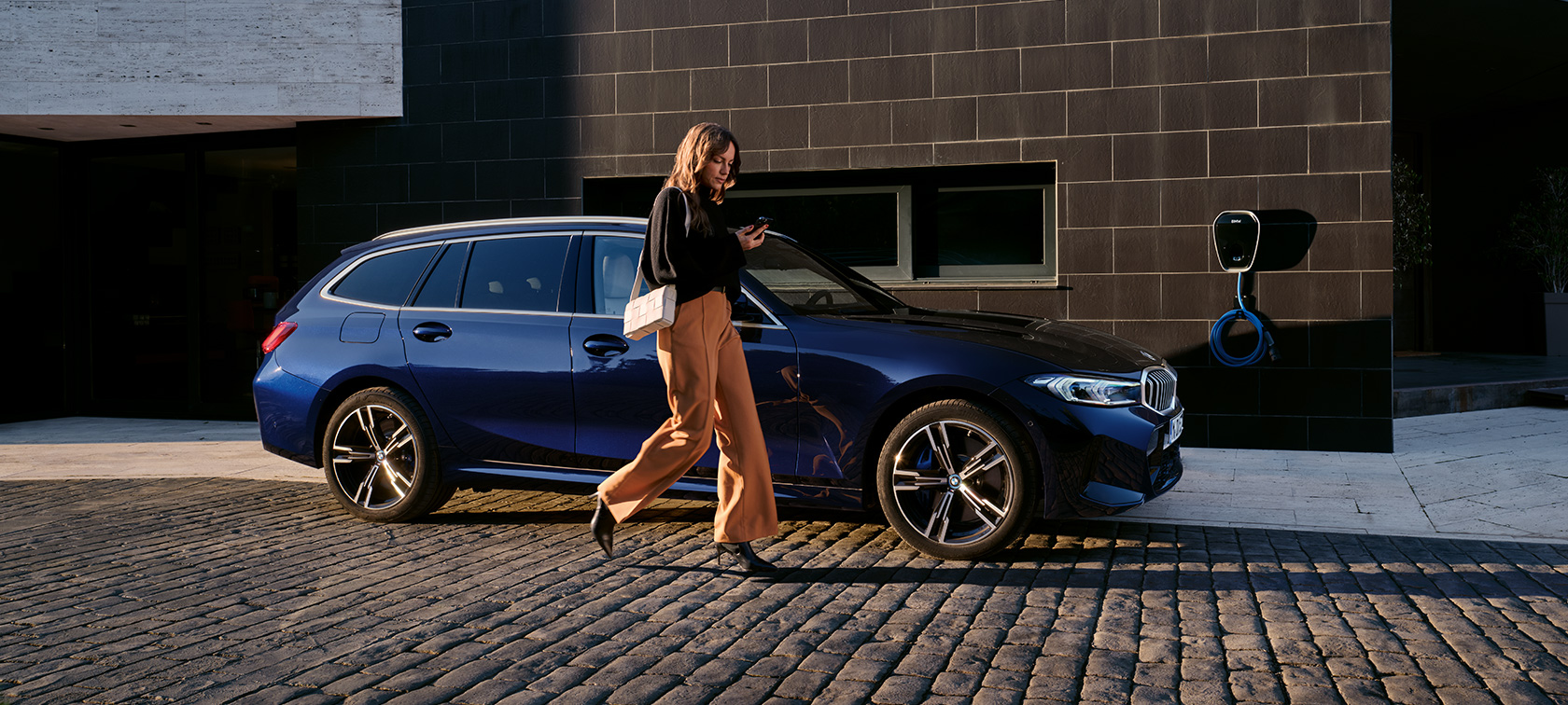 Video della BMW Serie 3 Touring LCI G21 ibrida Plug-in Video della BMW Serie 3 Touring LCI G21 ibrida Plug-in