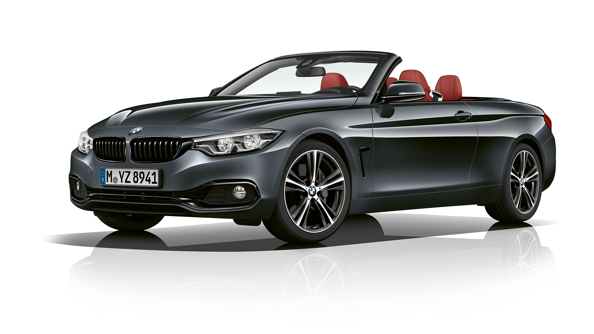 BMW Serie 4 Cabrio, Versione Sport Line, ripresa frontale a tre quarti BMW Serie 4 Cabrio, Versione Sport Line, ripresa frontale a tre quarti