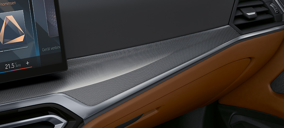 BMW Individual Interieurleisten Aluminiumgewebe hochglänzend mit Akzentleiste in Perlglanz Chrom BMW 4er Cabrio 2020 G23 Individual Innenraum BMW Individual Interieurleisten Aluminiumgewebe hochglänzend mit Akzentleiste in Perlglanz Chrom BMW 4er Cabrio Individual G23 2020 Innenraum