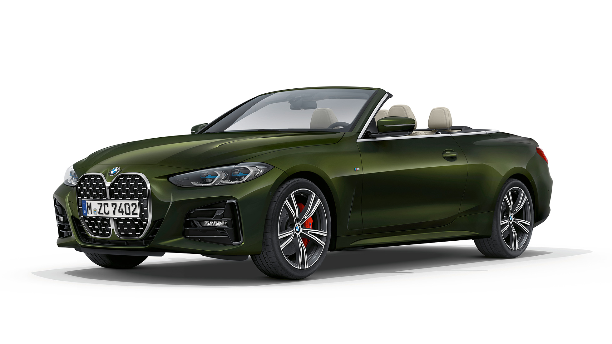 Dreiviertel-Frontansicht BMW 4er Cabrio Modell M Sport G23 2020 BMW 4er Cabrio G23 2020 Modell M Sport Sanremo Green metallic Dreiviertel-Frontansicht