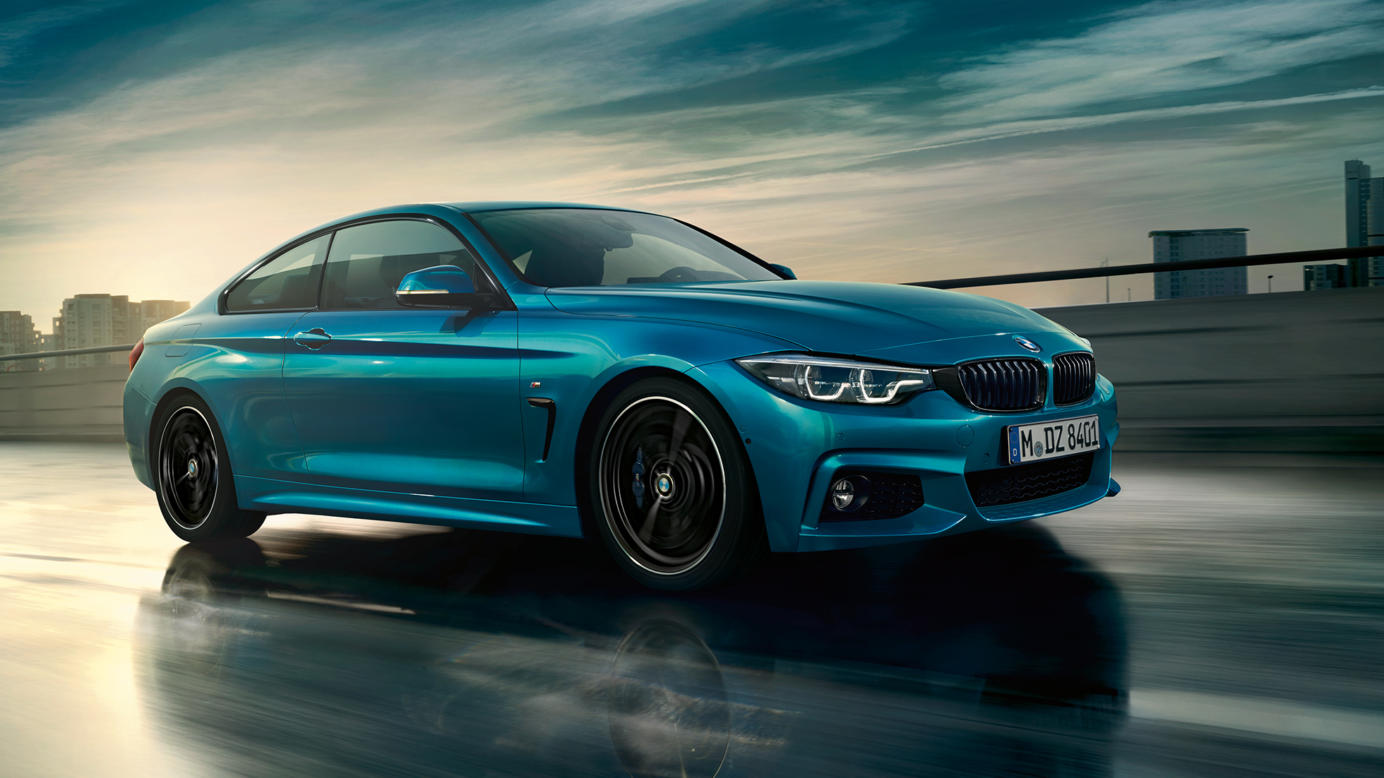 BMW Serie 4 Coupé, ripresa laterale BMW Serie 4 Coupé, ripresa laterale
