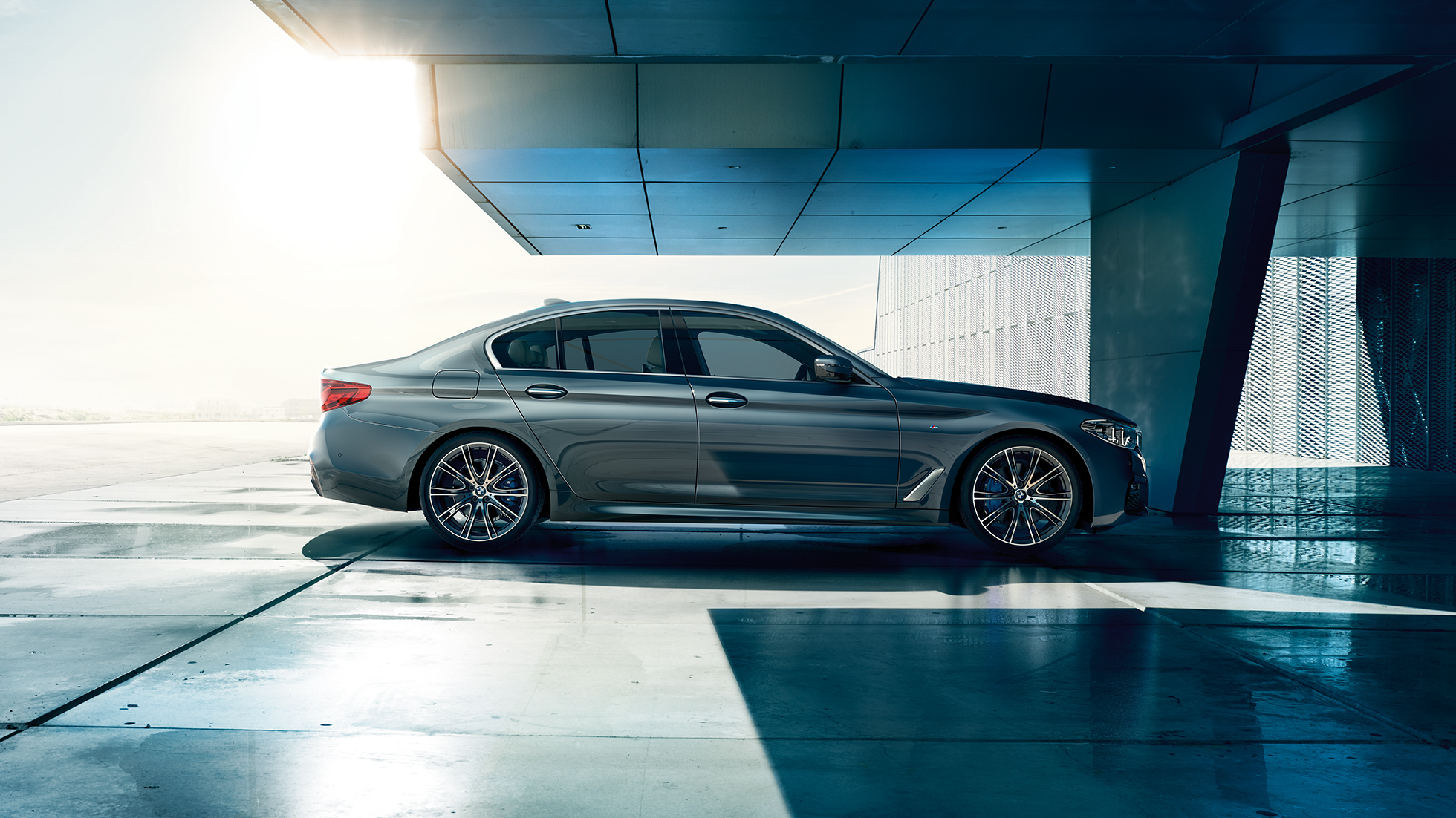 Vue de profil design BMW Série 5 Berline BMW Série 5 Berline 540i Berline G30 Bluestone metallic Vue de profil