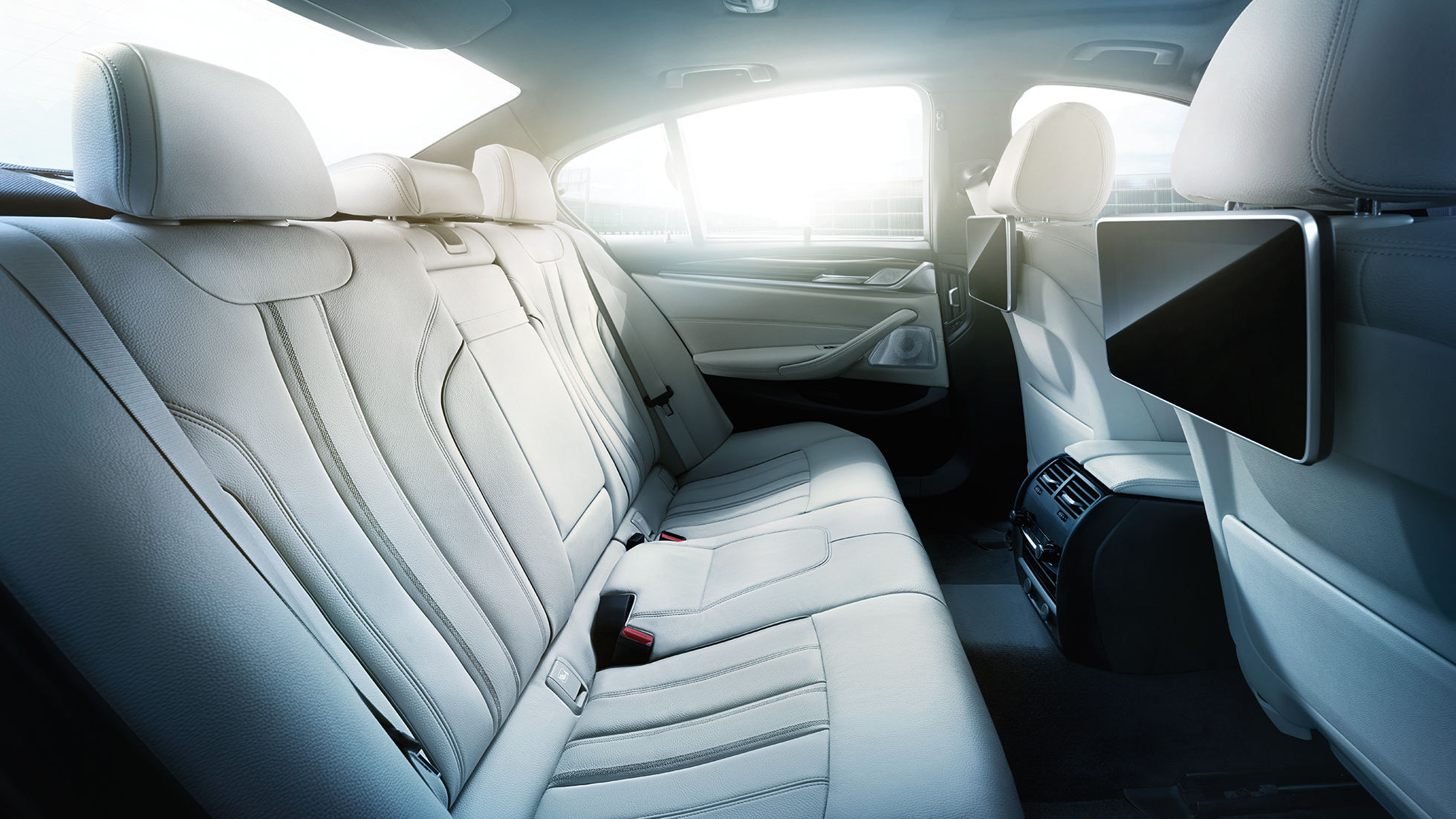 Garnissage BMW Série 5 Berline Garnissage BMW Série 5 Berline 540i Berline G30 Bluestone metallic habitacle