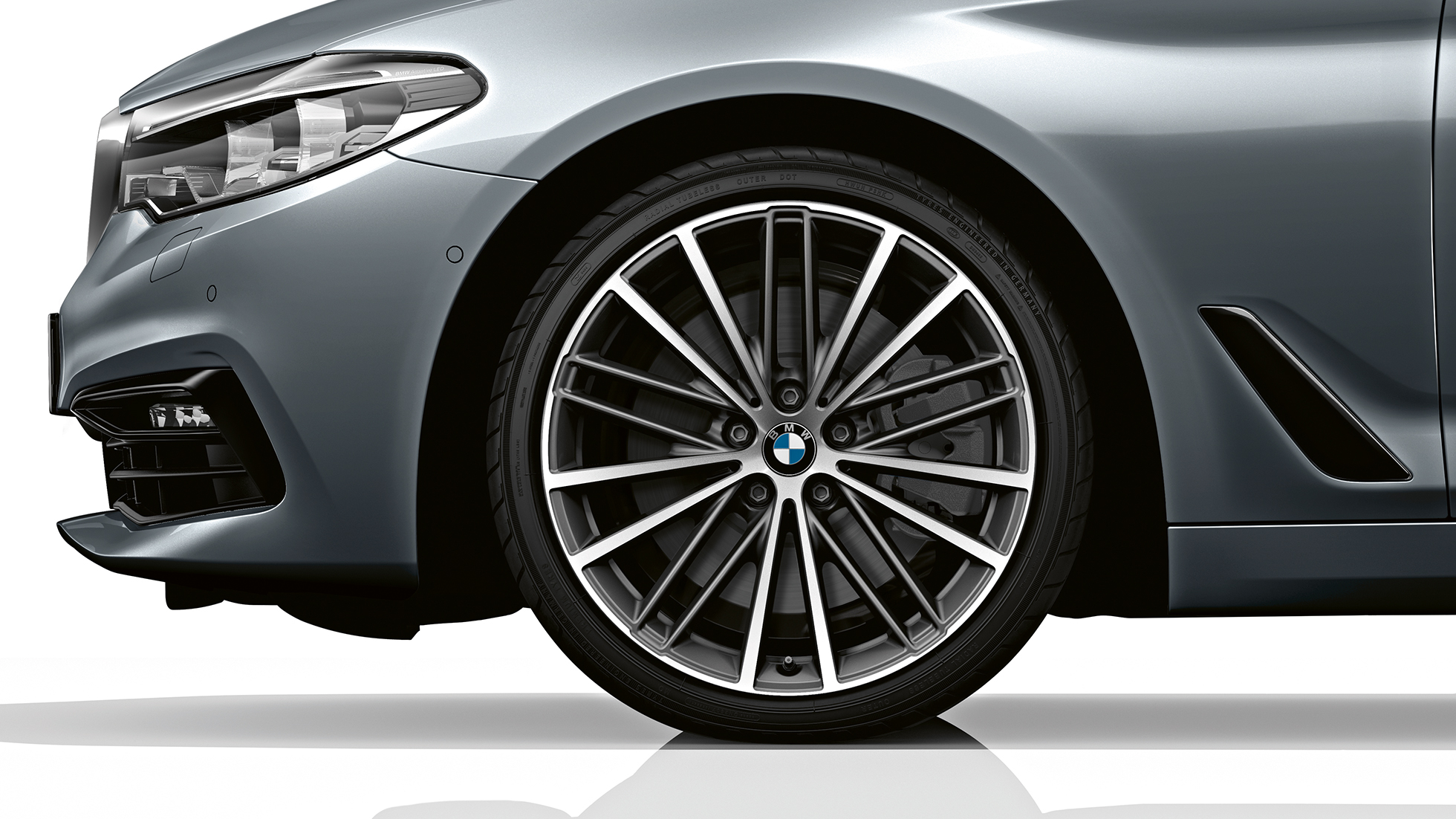 Sport Line jantes BMW Série 5 Touring Sport Line BMW Série 5 Touring 520d Touring G31 Bluestone metallic jantes