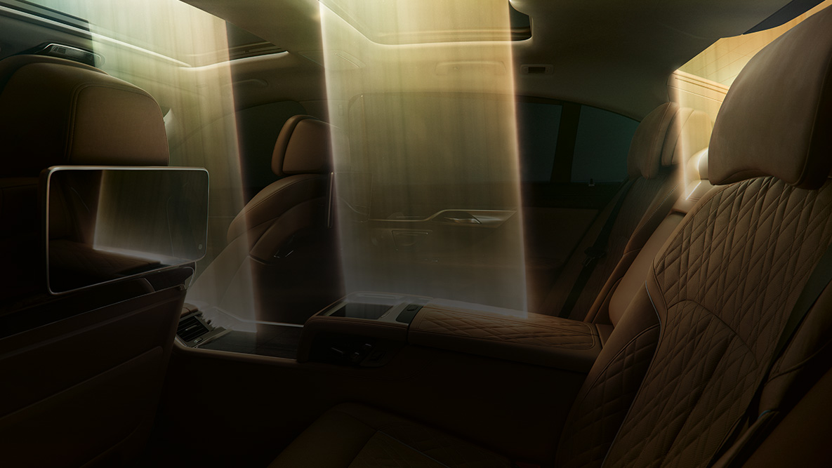 BMW 7er Limousine Interieur BMW 7er Limousine Interieur: Lichteinfall durch das Panorama-Glasdach
