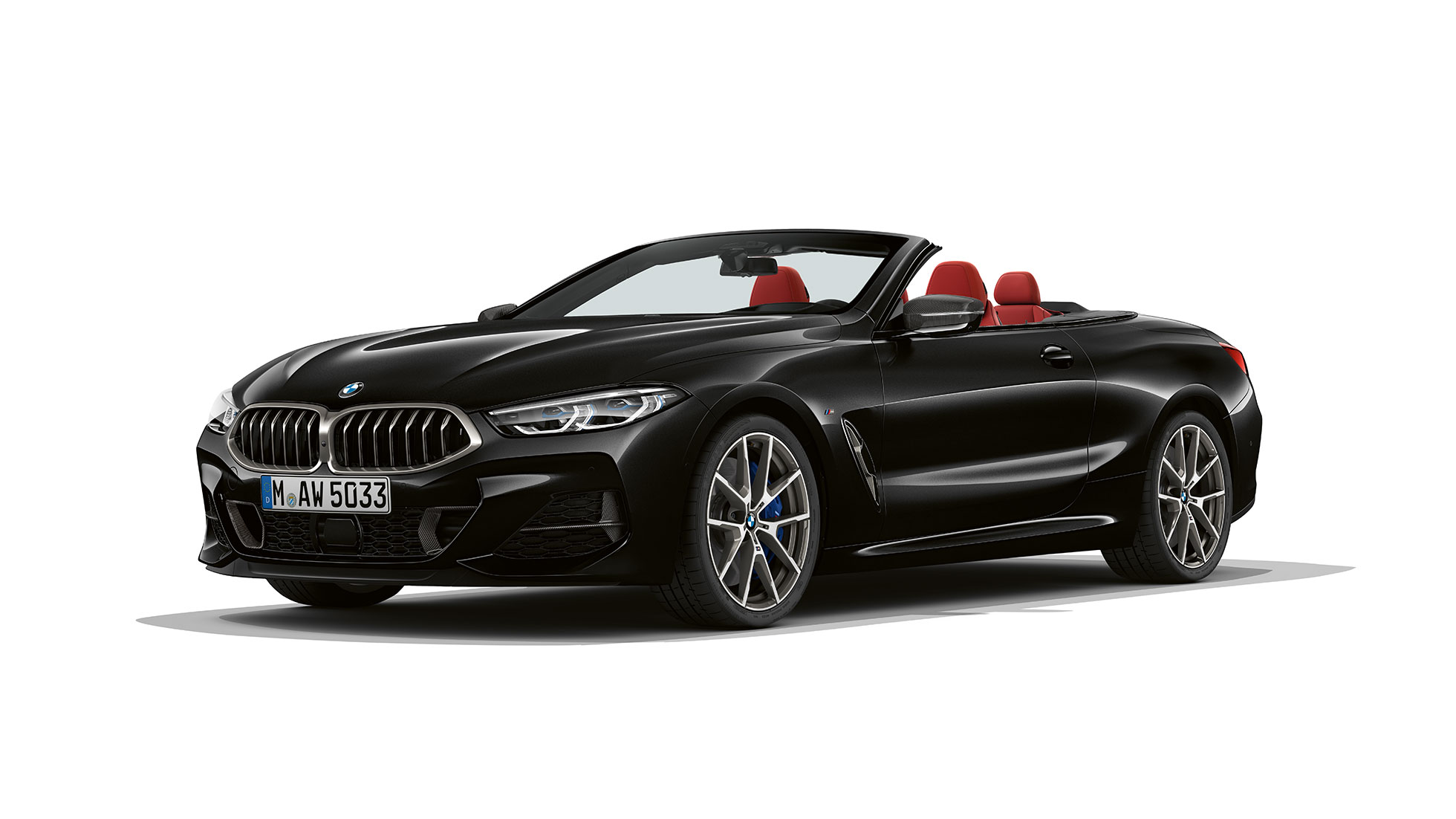 BMW M850i xDrive, Carbonschwarz metallic, vue de trois quarts avant. G14 BMW M850i xDrive, Carbonschwarz metallic, vue de trois quarts avant. G14