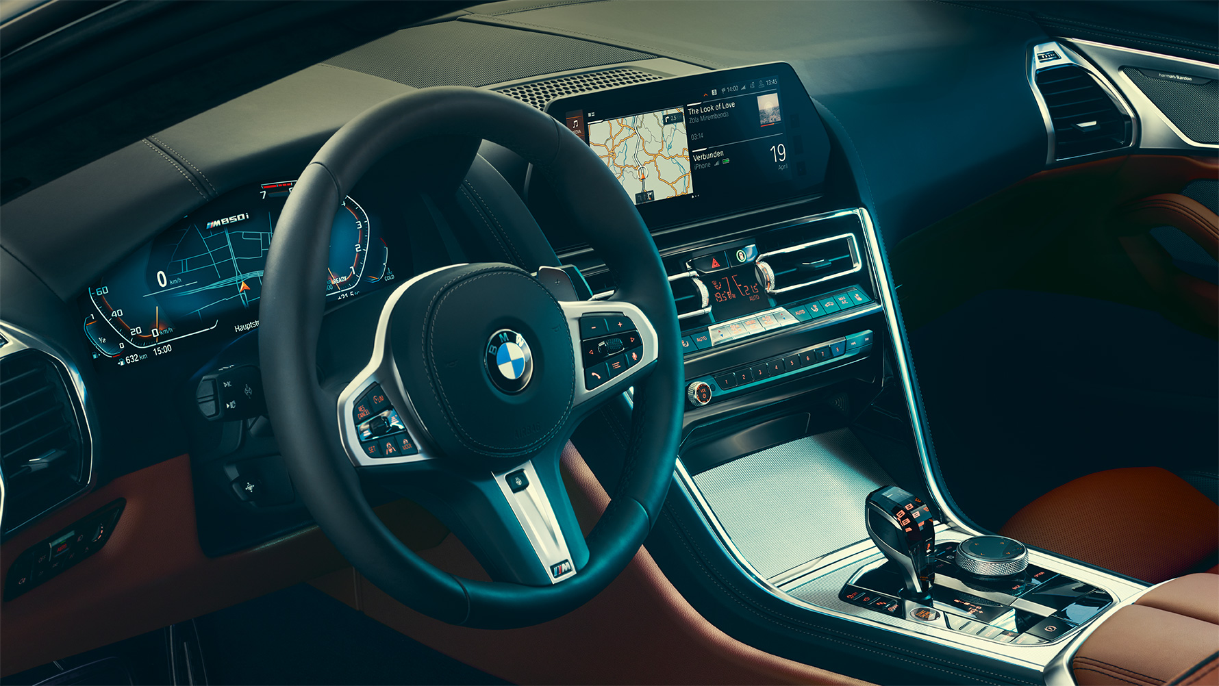 BMW Serie 8 Coupé, cockpit Primo piano del cockpit della BMW Serie 8 Coupé