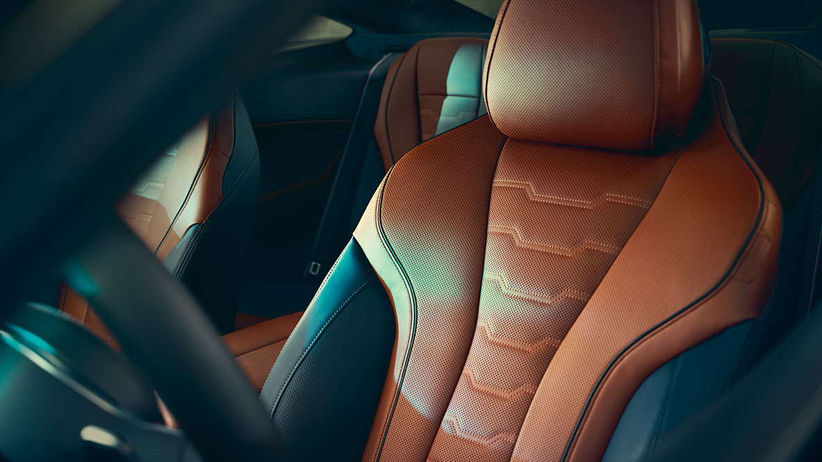 Sièges multifonctions de la BMW Série 8. G15 Détail : les sièges multifonctions de la BMW Série 8 Coupé en cuir Merino. G15