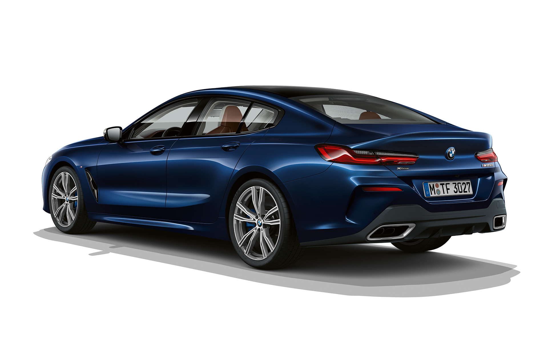 Individual Sophistication, vista posteriore a tre quarti G16 BMW Serie 8 Gran Coupé, Individual Sophistication, vista posteriore a tre quarti G16