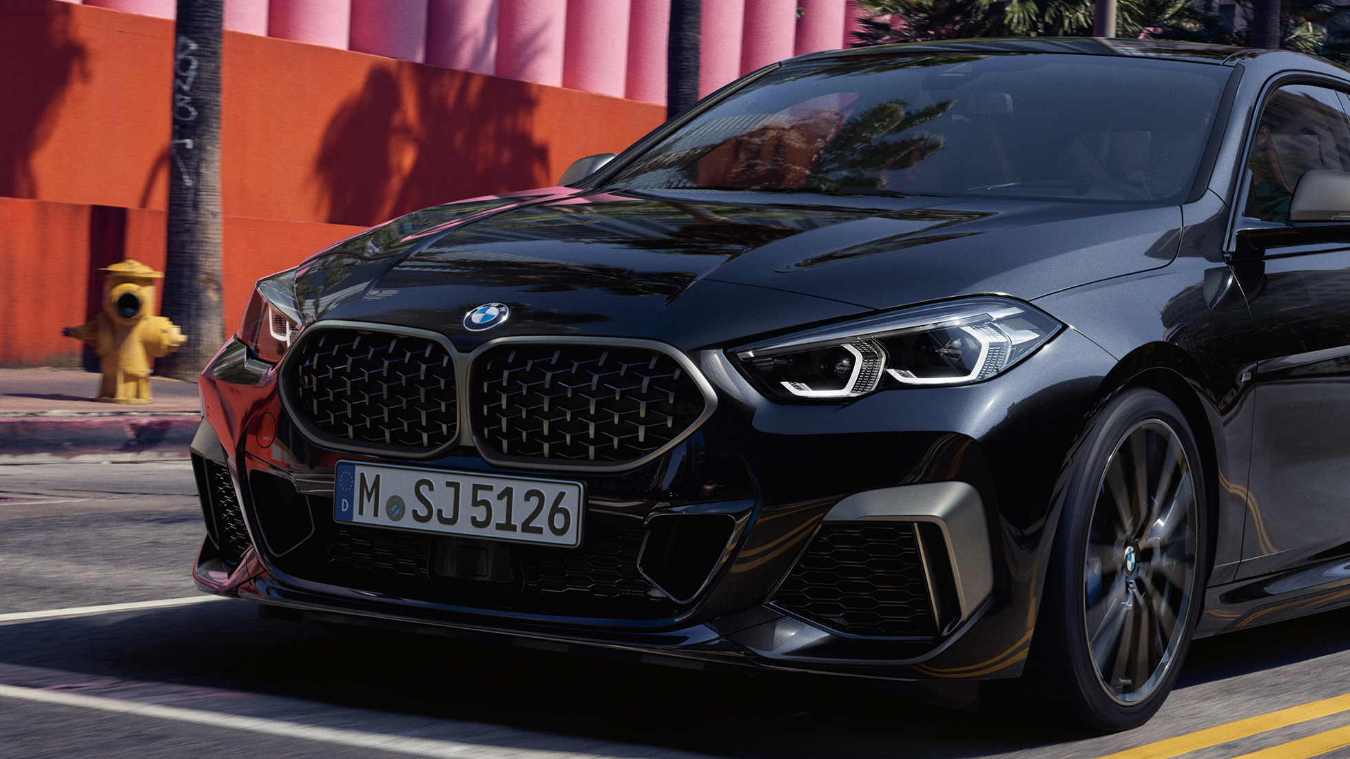 Exterieur-Design BMW M235i xDrive Gran Coupé F44 Exterieur-Design BMW M235i xDrive Gran Coupé 2020 Black Sapphire metallic F44 Frontansicht