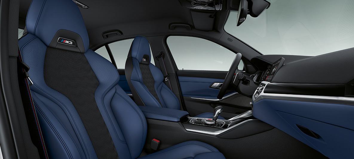 BMW Individual Volllederausstattung 'Merino' Fjordblau/Schwarz BMW M3 Limousine 2020 G80 Innenraum BMW Individual Volllederausstattung 'Merino' Fjordblau/Schwarz BMW M3 Limousine G80 2020 Innenraum Cockpit