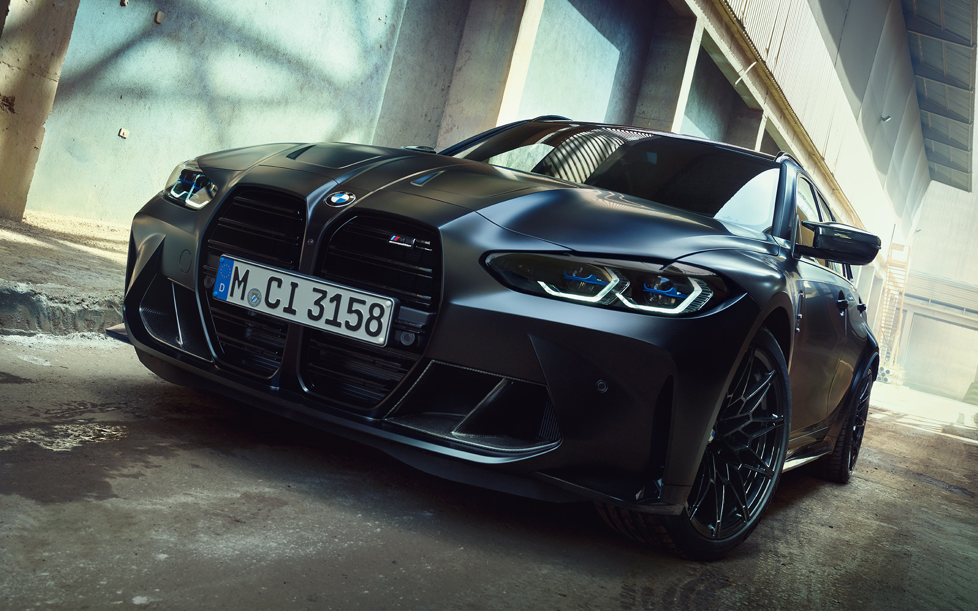 M Design BMW M3 Competition Touring G81 BMW Individual Frozen Black metallic BMW M3 Competition Touring G81 BMW Individual Frozen Black metallic M Design Dreiviertel Frontansicht