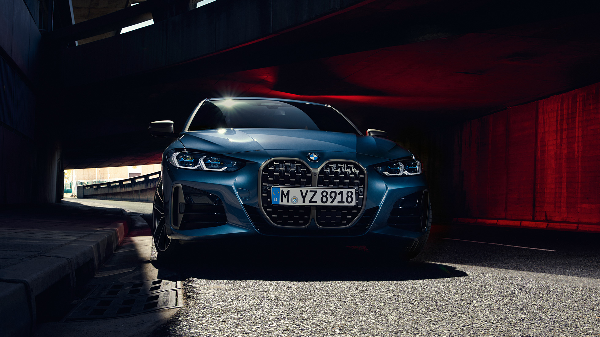 BMW Doppelniere LED Frontscheinwerfer BMW M440i xDrive Coupé G22 2020 BMW M440i xDrive Coupé Arctic Race Blue metallic G22 2020-Frontansicht BMW Doppelniere LED Frontscheinwerfer