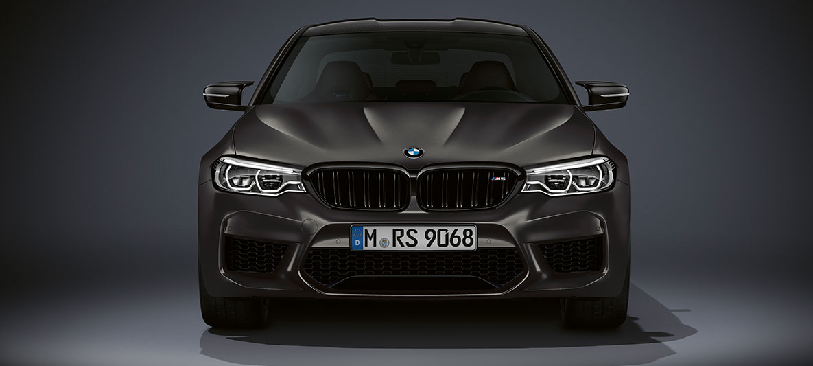 M Niere. BMW M5 Edition 35 Jahre Frontschuss.