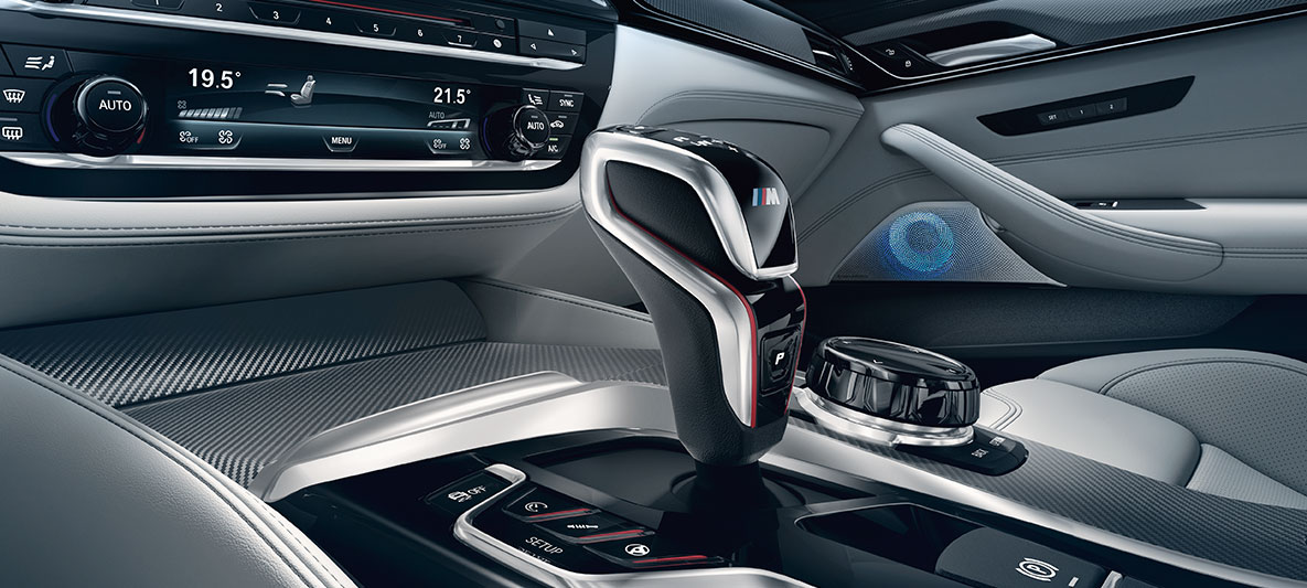 M5 Schalthebel. BMW M5 Detail M Schalthebel.