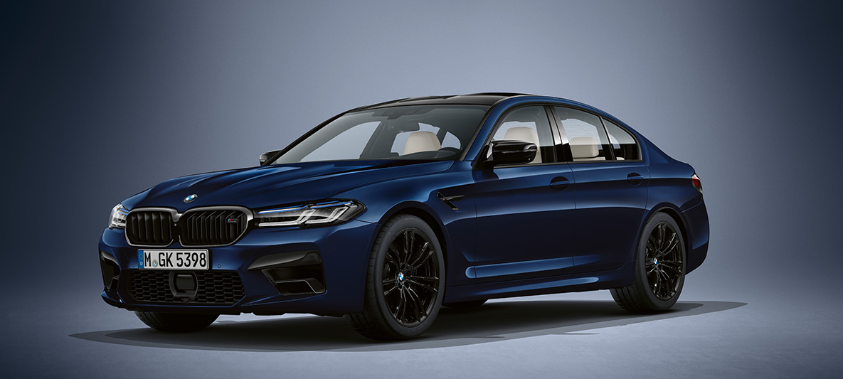 BMW Individual BMW M5 Limousine F90 2020 Tansanitblau metallic BMW Individual BMW M5 Limousine F90 LCI Facelift 2020 Tansanitblau metallic Dreiviertel-Frontansicht