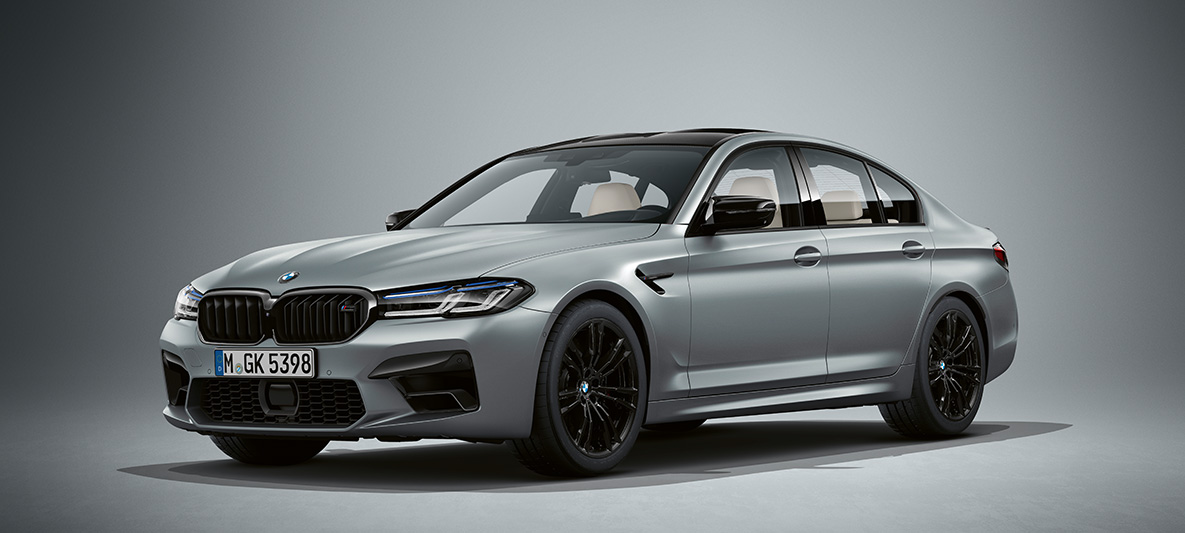 BMW Individual BMW M5 Limousine F90 2020 Frozen Bluestone metallic BMW Individual BMW M5 Limousine F90 LCI Facelift 2020 Frozen Bluestone metallic Dreiviertel-Frontansicht
