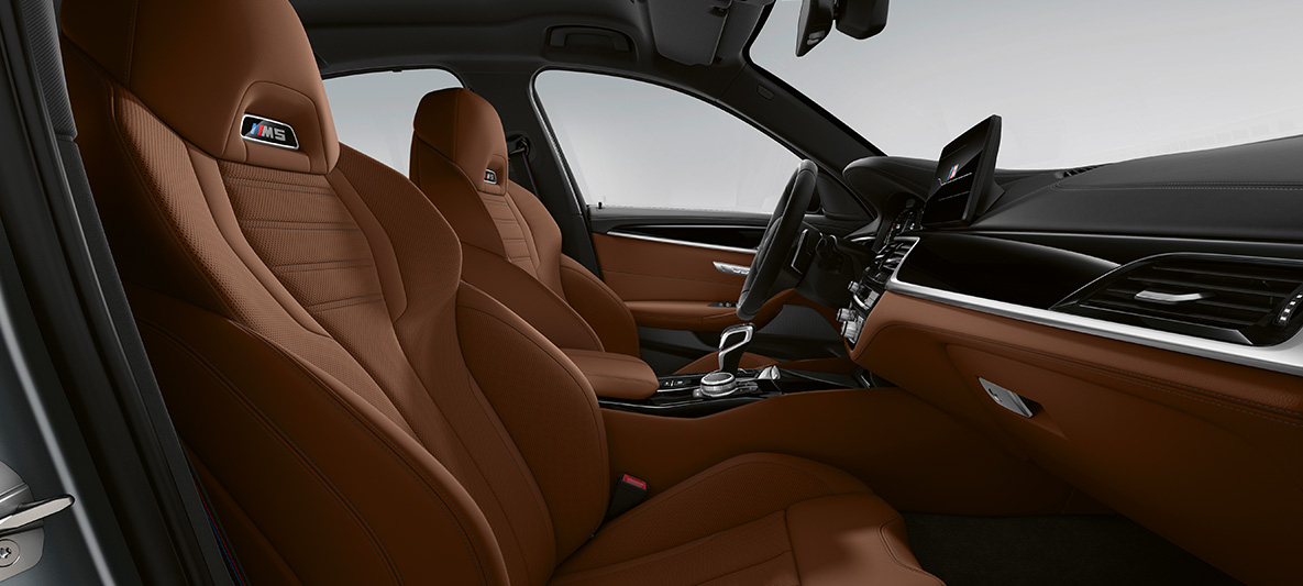 BMW Individual BMW M5 Berlina F90 2020 rivestimenti interni in pelle Merino full BMW Individual Tartufo/Black BMW Individual BMW M5 Berlina F90 LCI Facelift 2020 rivestimenti interni in pelle Merino full BMW Individual Tartufo/Black interni