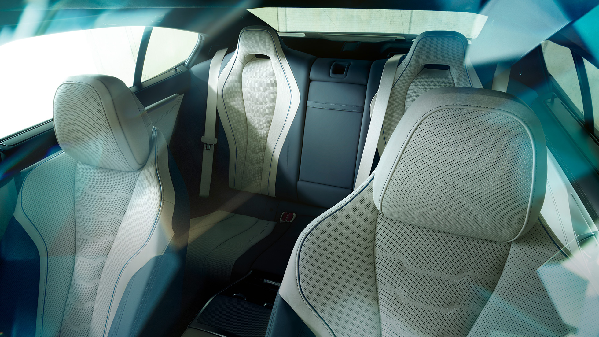 Sedili lussuosi in pelle M850i xDrive Gran Coupé G16 Sedili in pelle della BMW M850i xDrive Gran Coupé G16 2019, abitacolo G16
