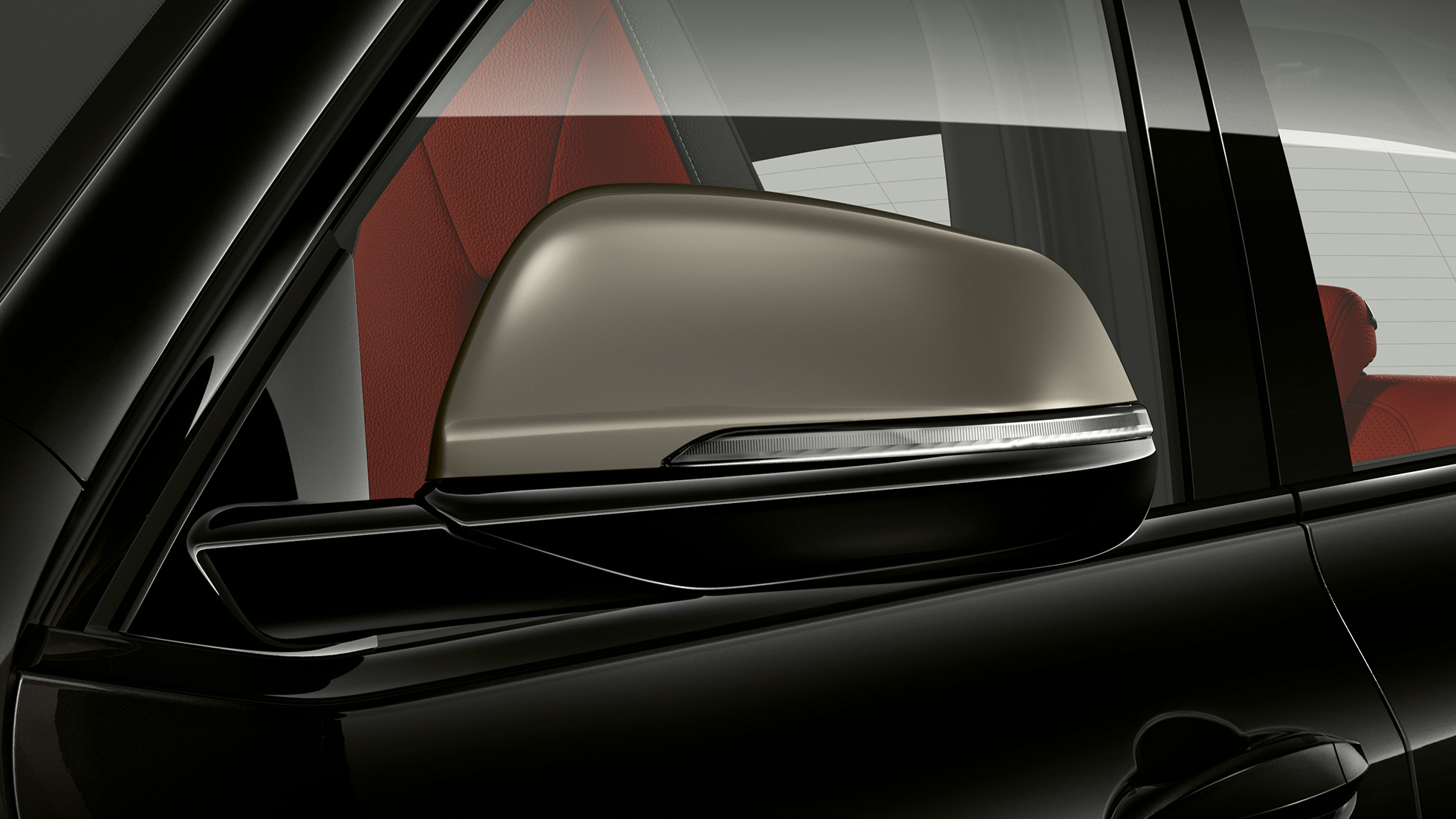 Calotte dei retrovisori esterni della BMW X2 M35i F39 Calotte dei retrovisori esterni della BMW X2 M35i in Sapphire Black metallizzato F39 esterni
