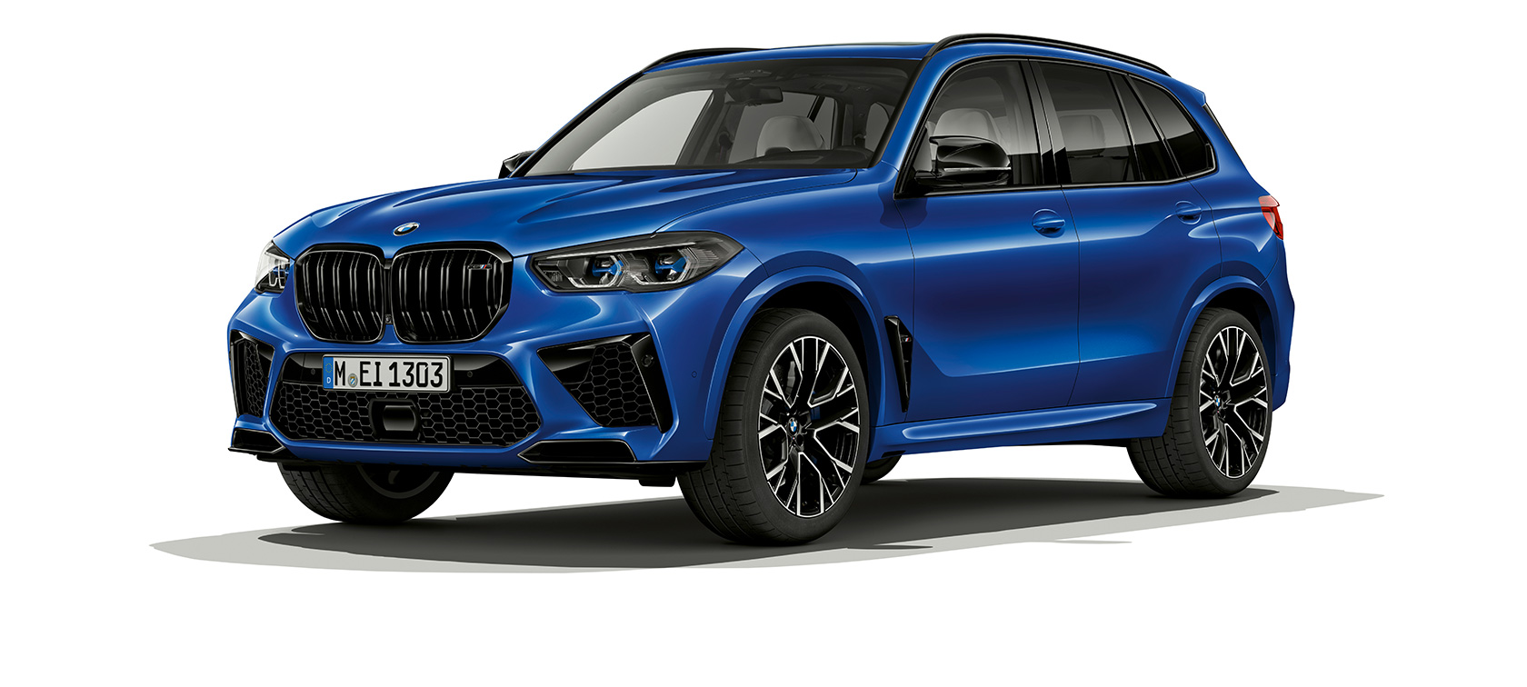 BMW X5 M Competition Dreiviertel-Seitenansicht F95 BMW X5 M Competition F95 2020 Marina Bay Blau metallic Dreiviertel-Seitenansicht