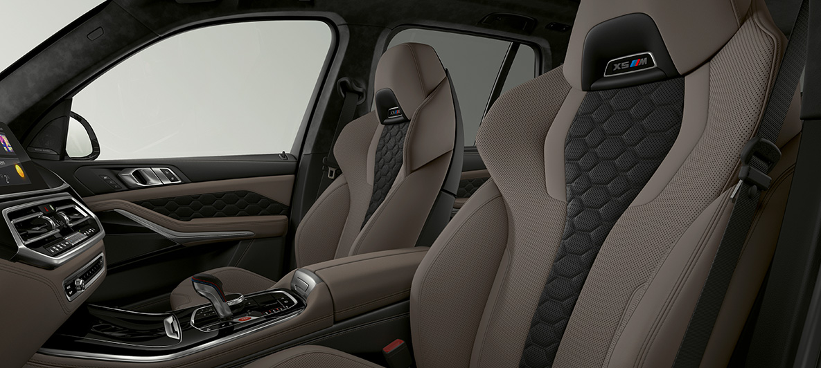 M Multifunktionssitze BMW X5 M F95 M Multifunktionssitze mit X5 M Logo BMW X5 M F95 Interieur