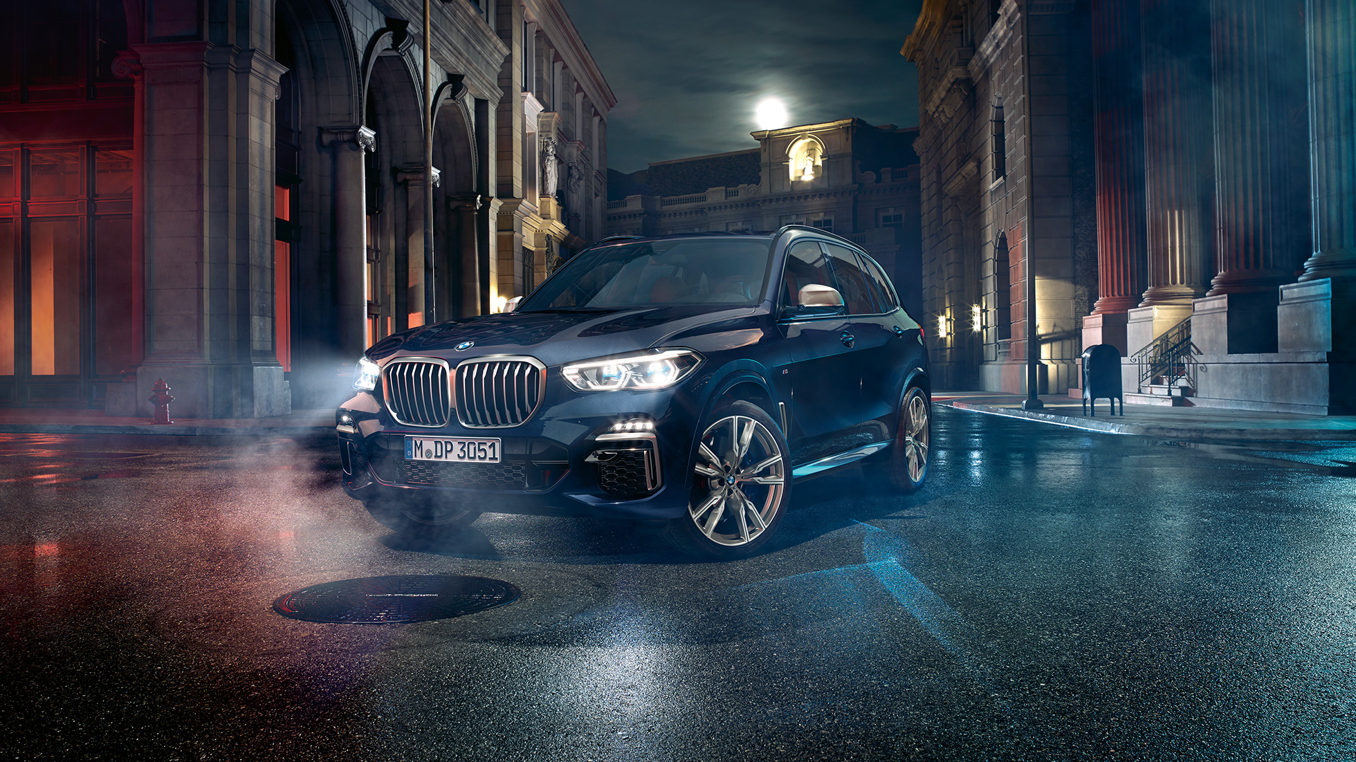 Design degli esterni BMW X5 M50i e M50d G05 Design degli esterni BMW X5 M50i e M50d G05 vista anteriore ai tre quarti
