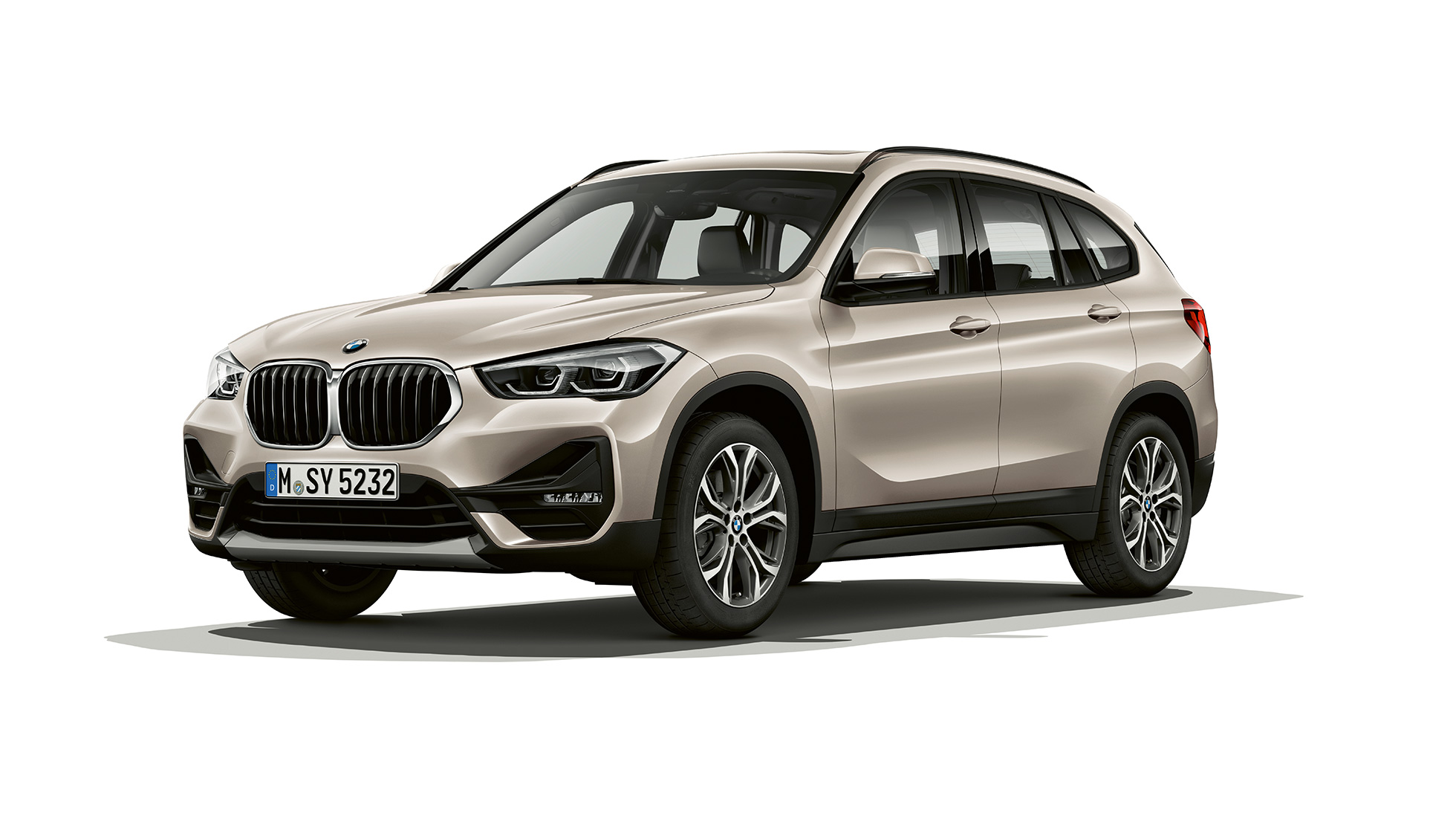 BMW X1, Versione Advantage, vista anteriore a tre quarti F48 BMW X1, Versione Advantage, vista anteriore a tre quarti, ripresa in studio fotografico F48