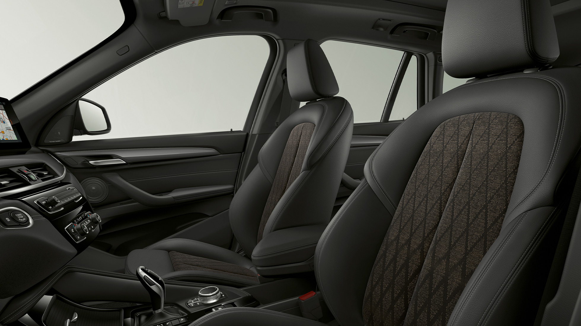 BMW X1, Versione xLine, imbottitura F48 BMW X1, Versione xLine, interni con primo piano dell’imbottitura F48