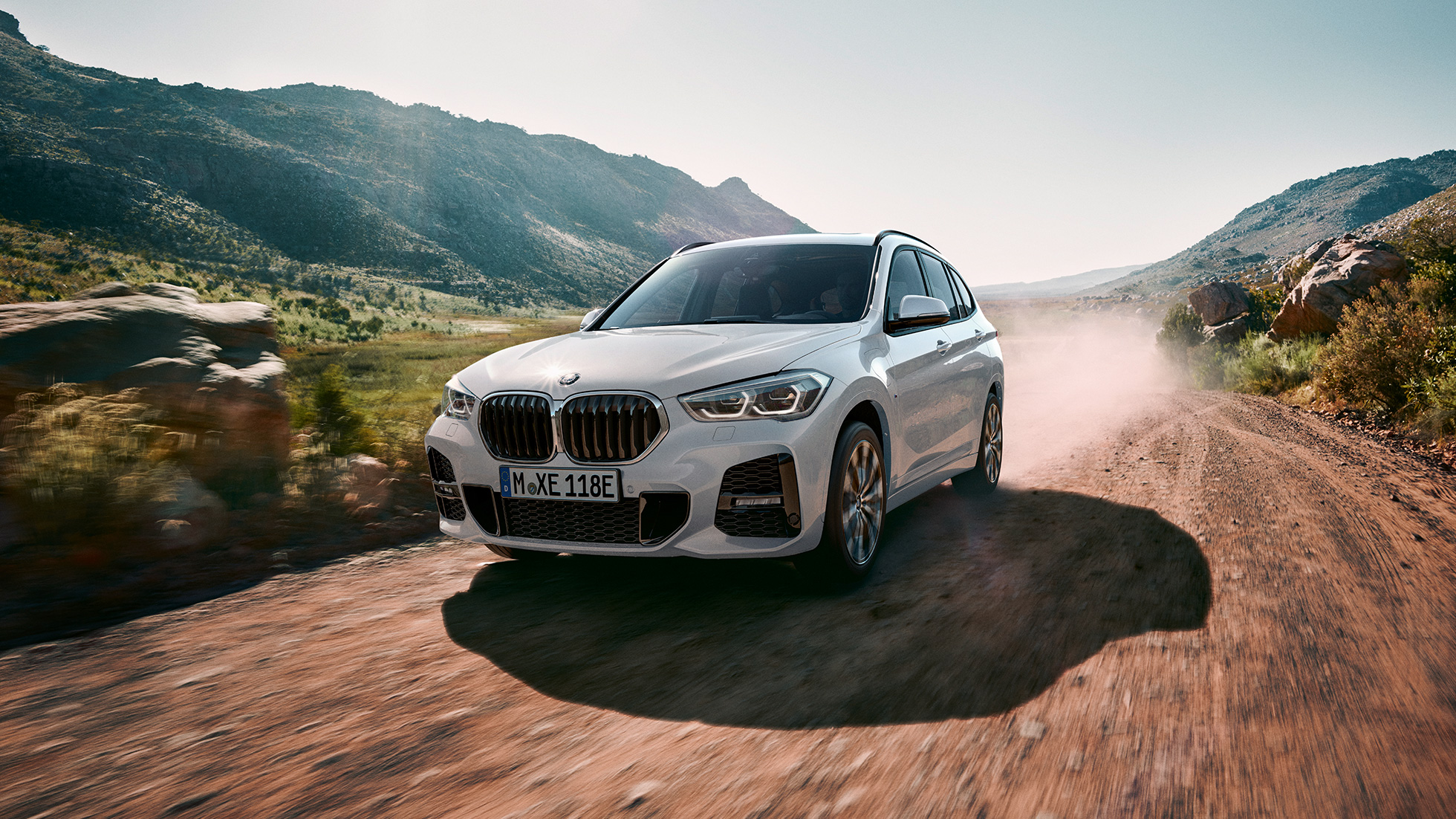 Plug-in-Hybrid BMW X1 xDrive25e F48 Plug-in-Hybrid BMW X1 xDrive25e F48 2019 fahrend Dreiviertel-Frontansicht