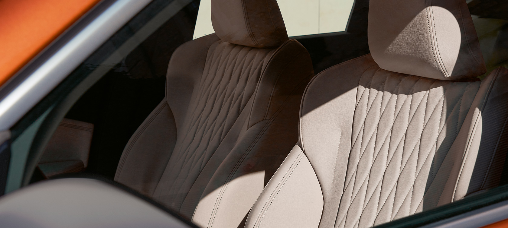 Caratteristiche salienti degli Interni della BMW X1 xDrive23i U11 ICE xLine Utah Orange metallizzato Caratteristiche salienti degli Interni della BMW X1 xDrive23i U11 ICE xLine Utah Orange metallizzato 20" con cerchi in lega leggera BMW Individual styling a raggi multipli nº 869 I