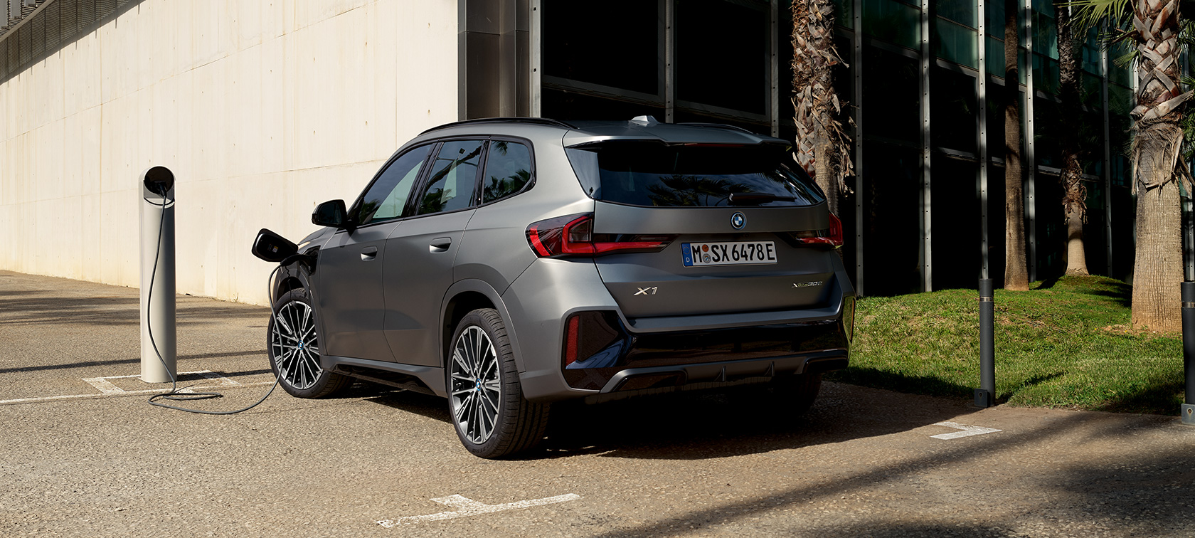 Charging della BMW X1 U11 PHEV Frozen Pure Grey metallizzato Caratteristiche salienti per la ricarica della BMW X1 U11 PHEV Frozen Pure grey metallizzato