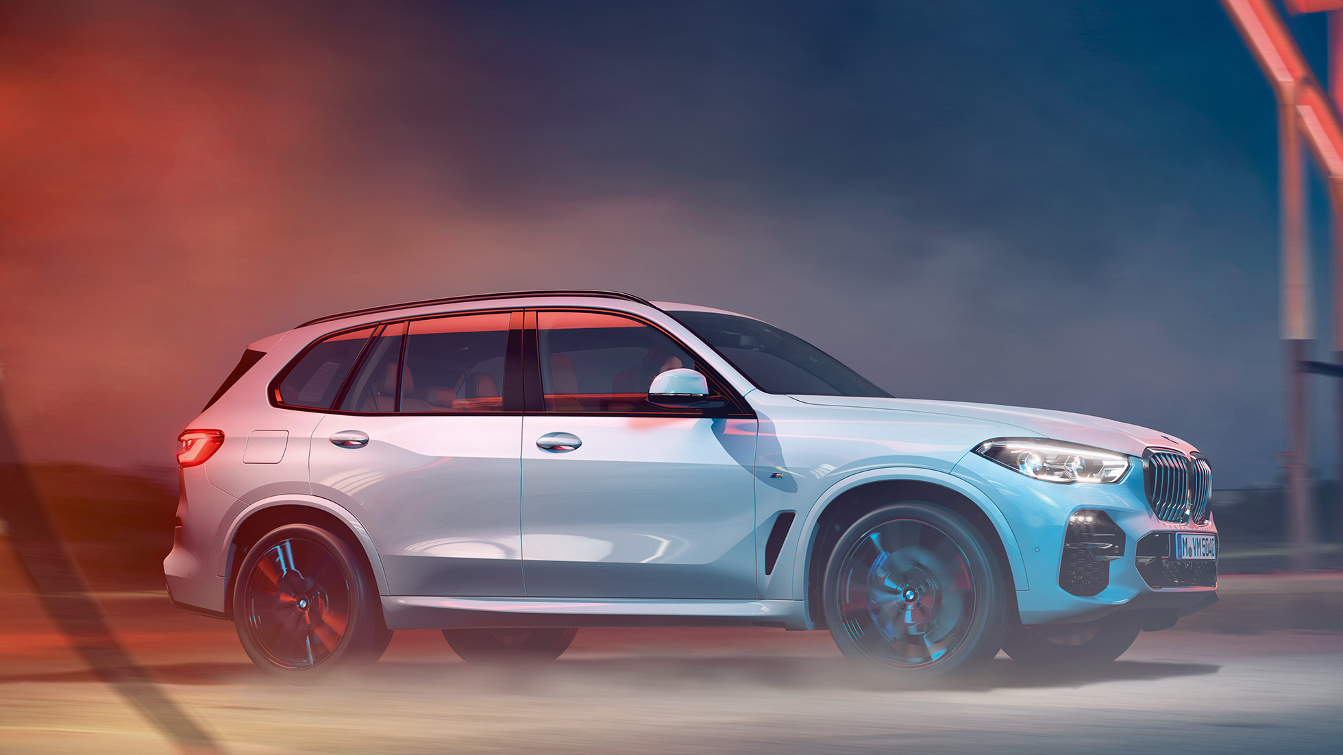BMW X5 G05 2018 Seitenansicht BMW X5 G05 2018 Mineralweiss metallic Seitenansicht