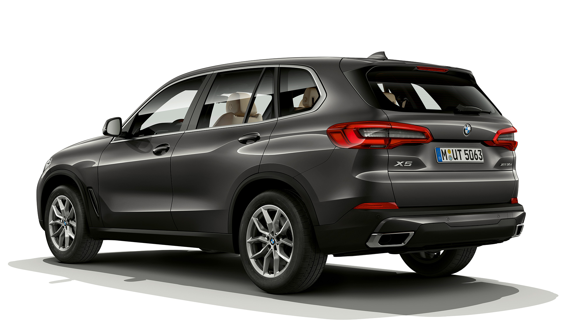 Basismodell BMW X5 xDrive30d Dreiviertel-Heckansicht G05 Basismodell BMW X5 xDrive30d G05 2018 Sophistograu Brillanteffekt metallic Dreiviertel-Heckansicht